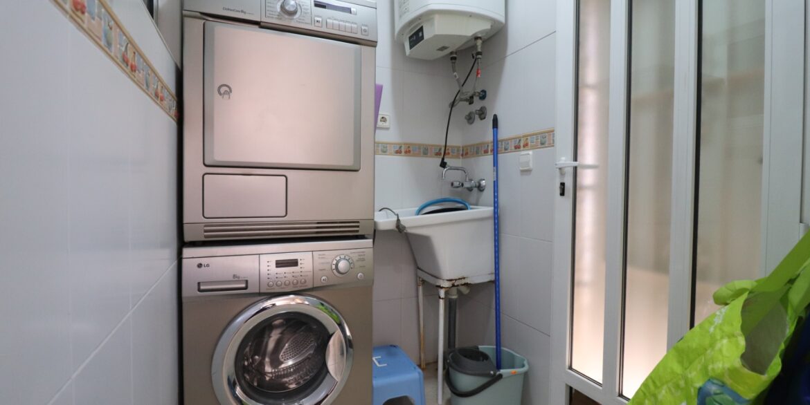 o_1j45faneqa0p5oko5514ec1ajc2i