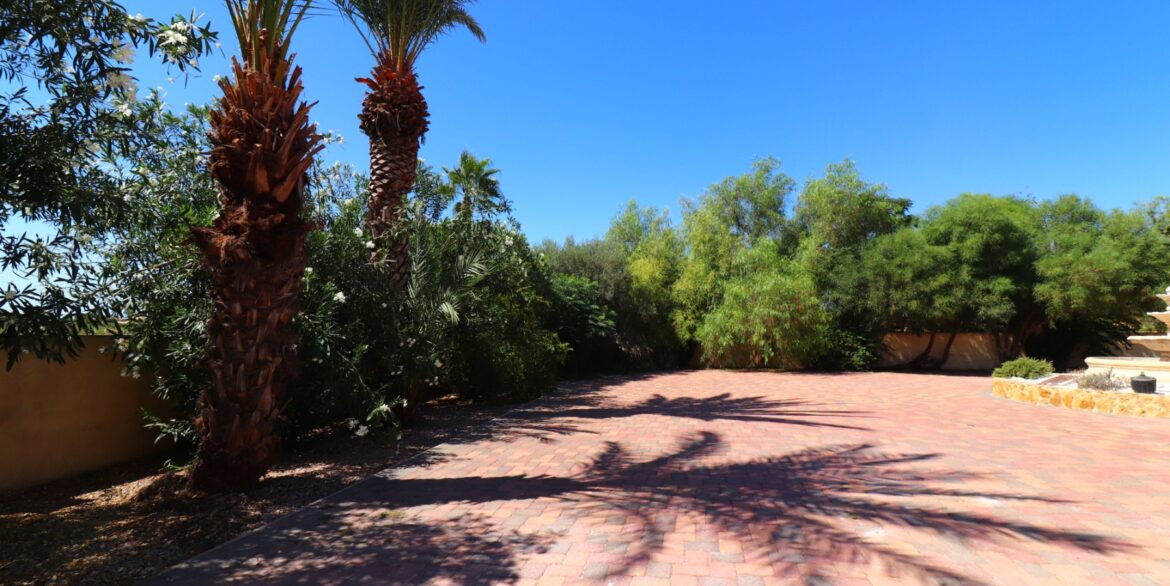 o_1j45fanequ9v11t01nq0dsot0p30