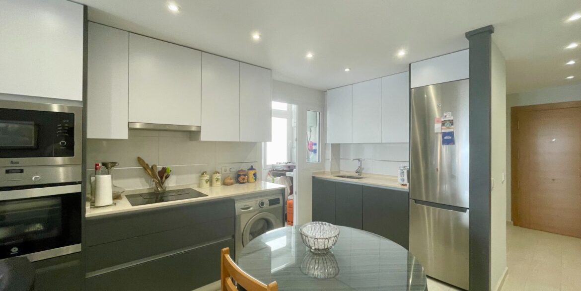 o_1j47m97om9iouud17g0o6a2q93i