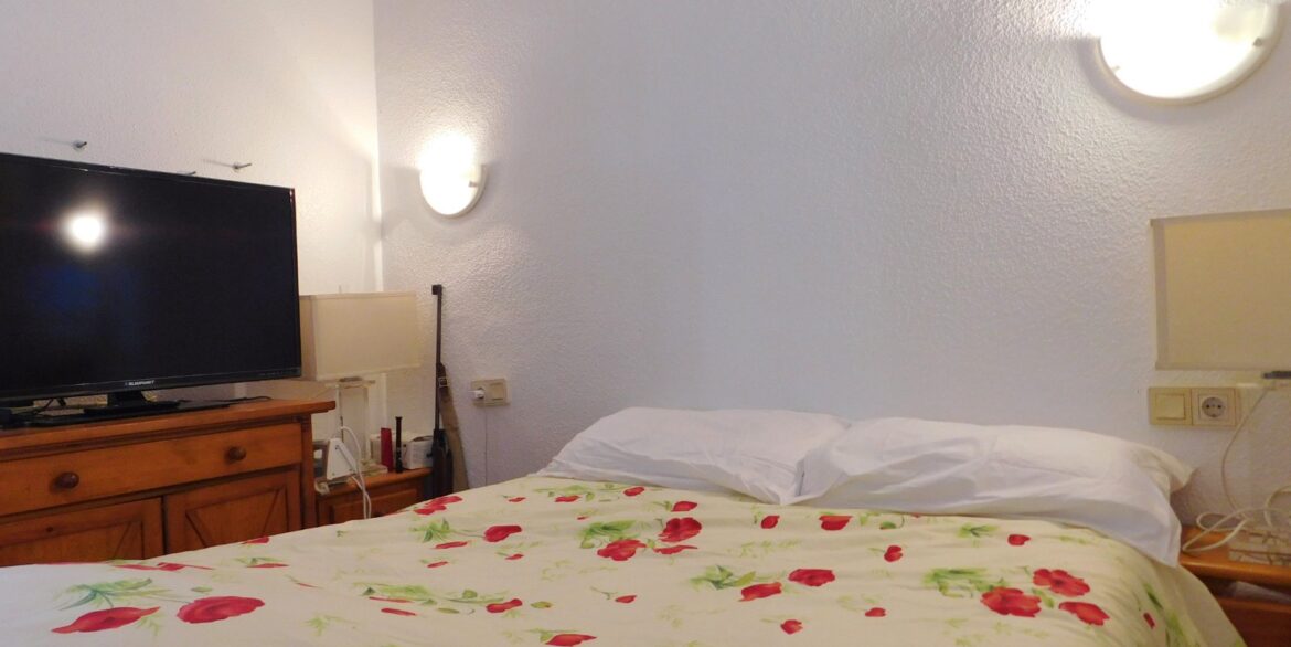 o_1j4a1s1tsenurmd1krgd6n1cpv2c