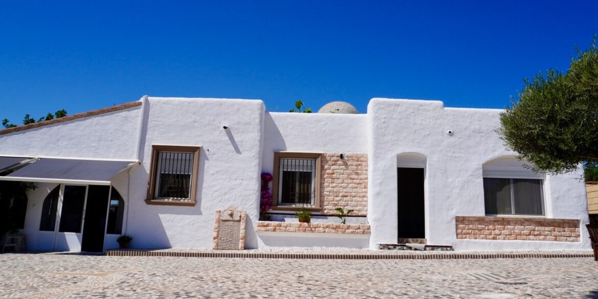 o_1j4sg9uspi051r3pn9r1ebv1nlu5b