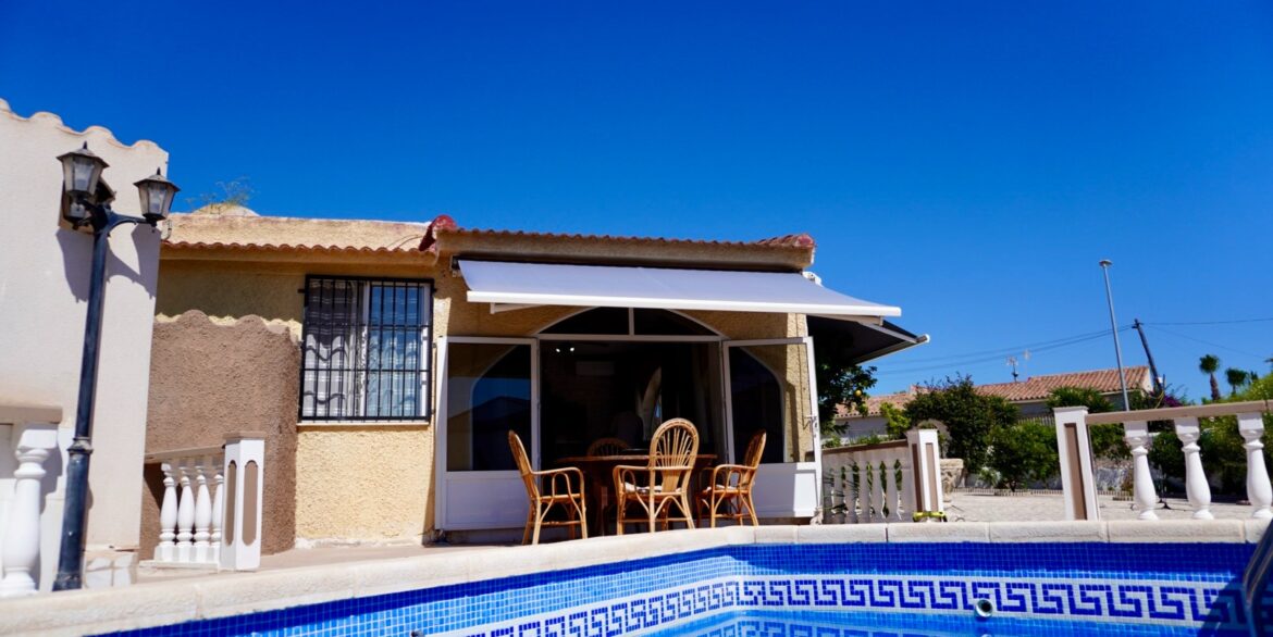 o_1j4sg9usplls1l0i1a8e1rhtfh971