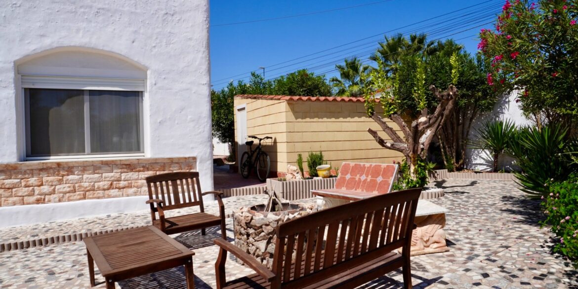 o_1j4sg9usplup1n7j9hfa2qthn4k