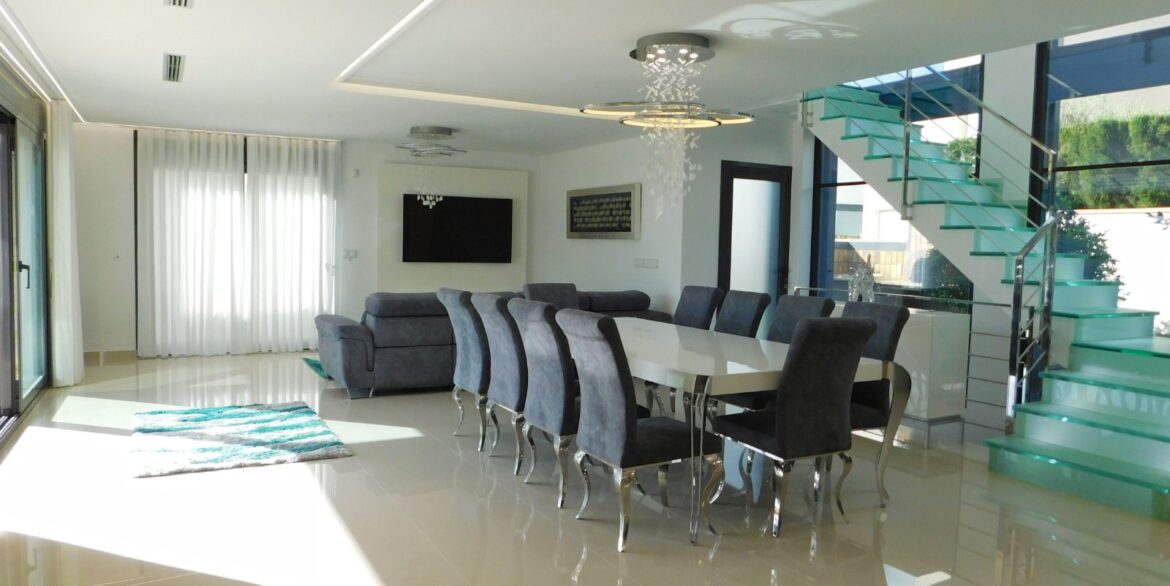 o_1j59cjub3132d1a0oqjgof411893n