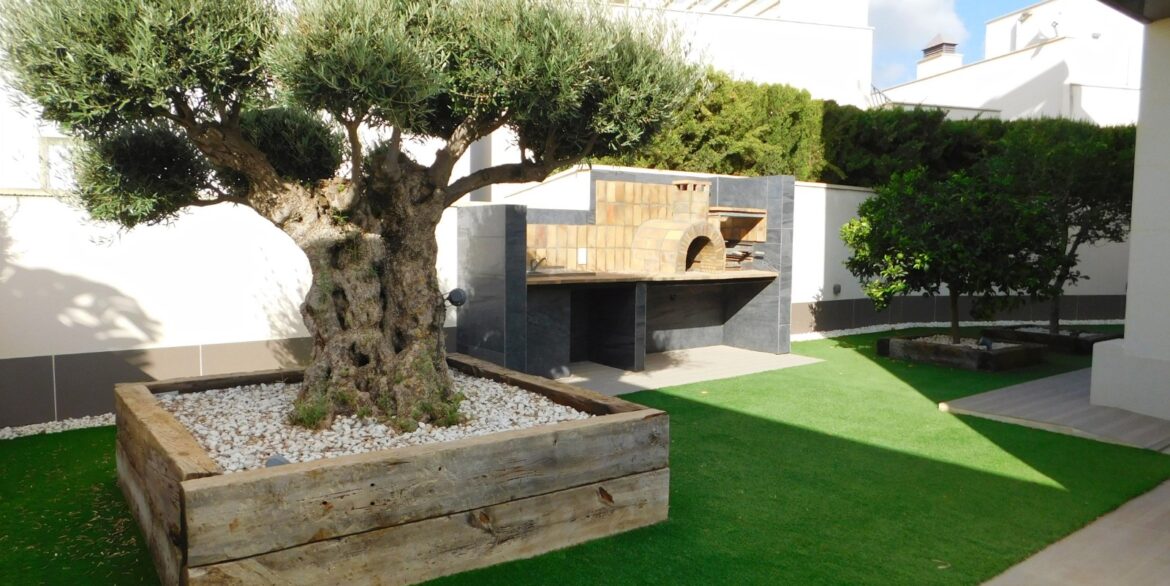 o_1j59cjub3sa81nkq1oo9eup13b73i