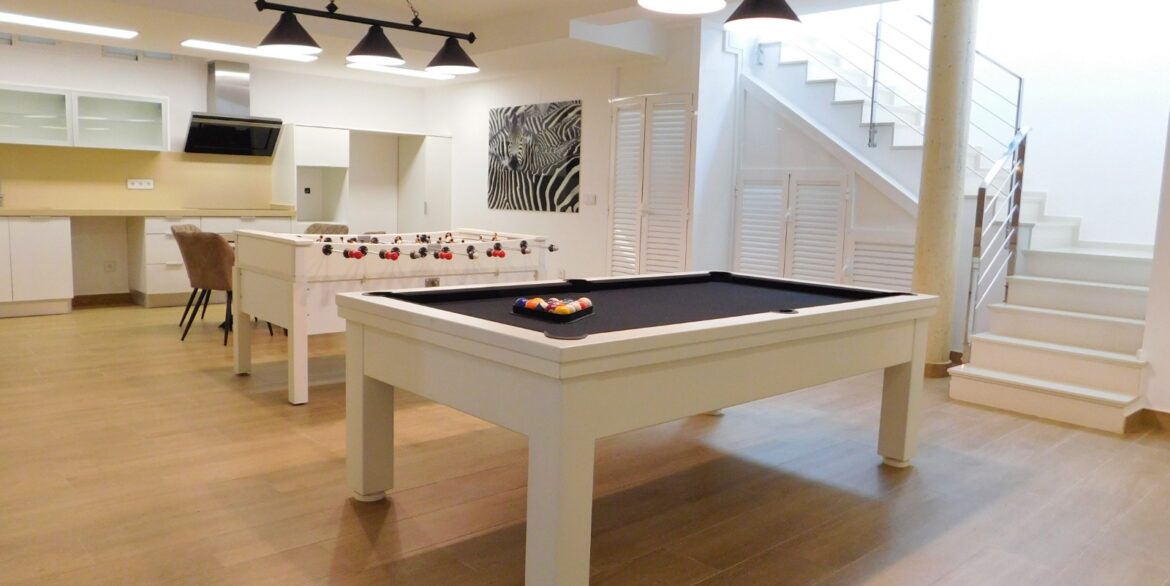 o_1j59cjub419e21d6j5nosql13f459