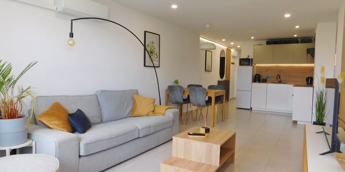 o_1j59fgdjr1cif1snsegs1eh61tj82n