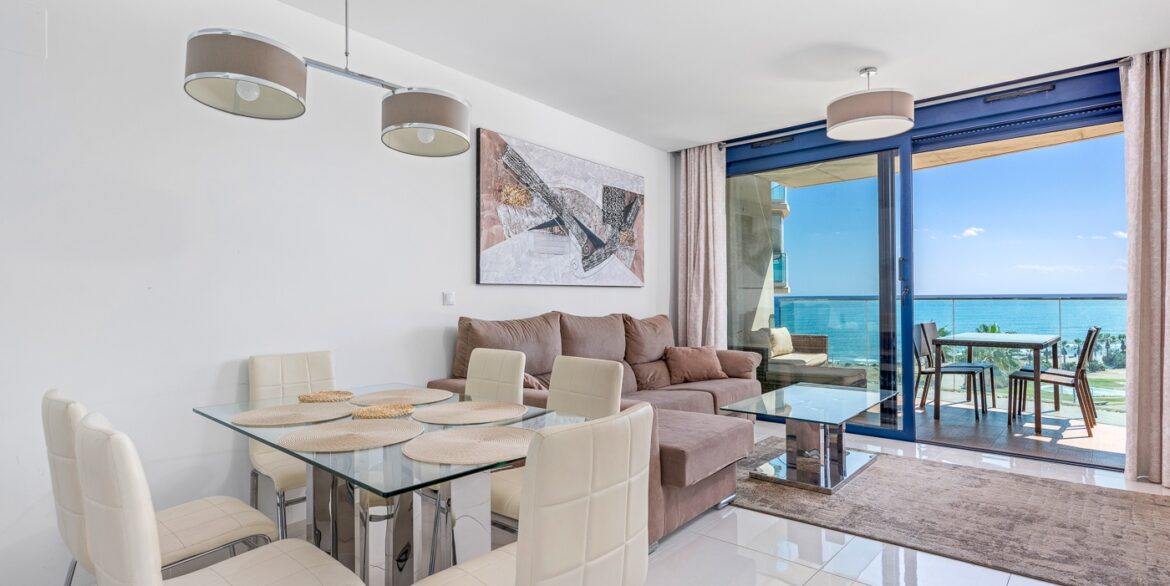 o_1j6aqlghgnhasjs17svmsdlu3e