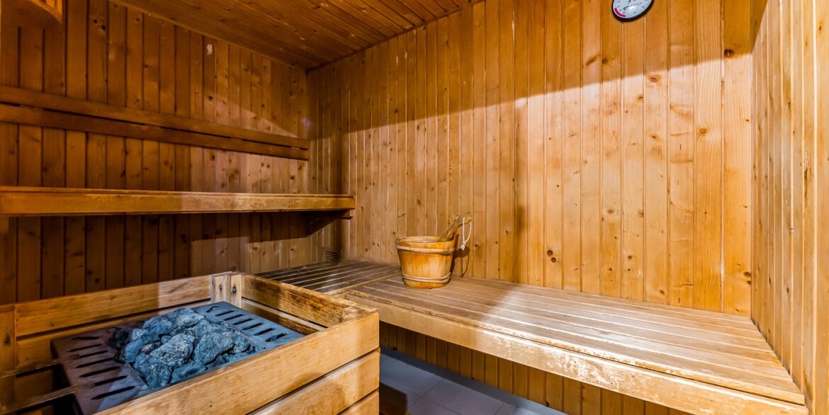 o_1j6aqlghhu0uiohjo11v6uhhv4n