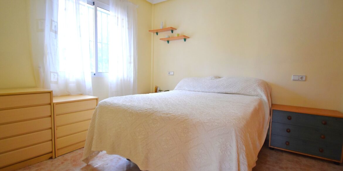 o_1j6cphl9a13uh1gq21u14c3q199i1t