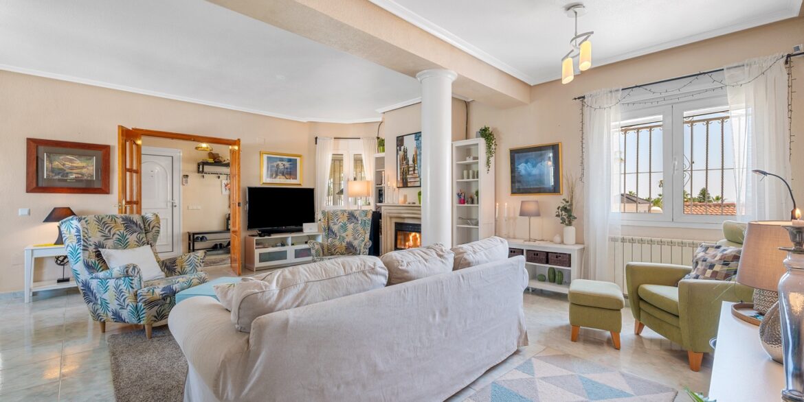 o_1j6ddk1e01a90bcd1v5lkh619fb46