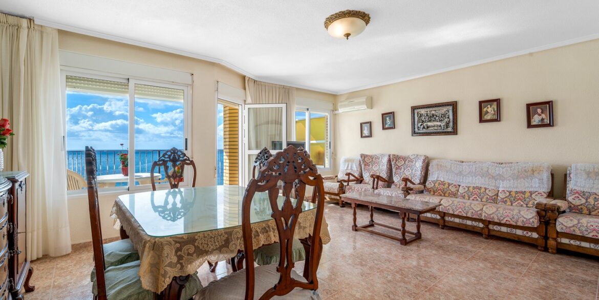 o_1j6st5s3e11mf1aob1192icucis30