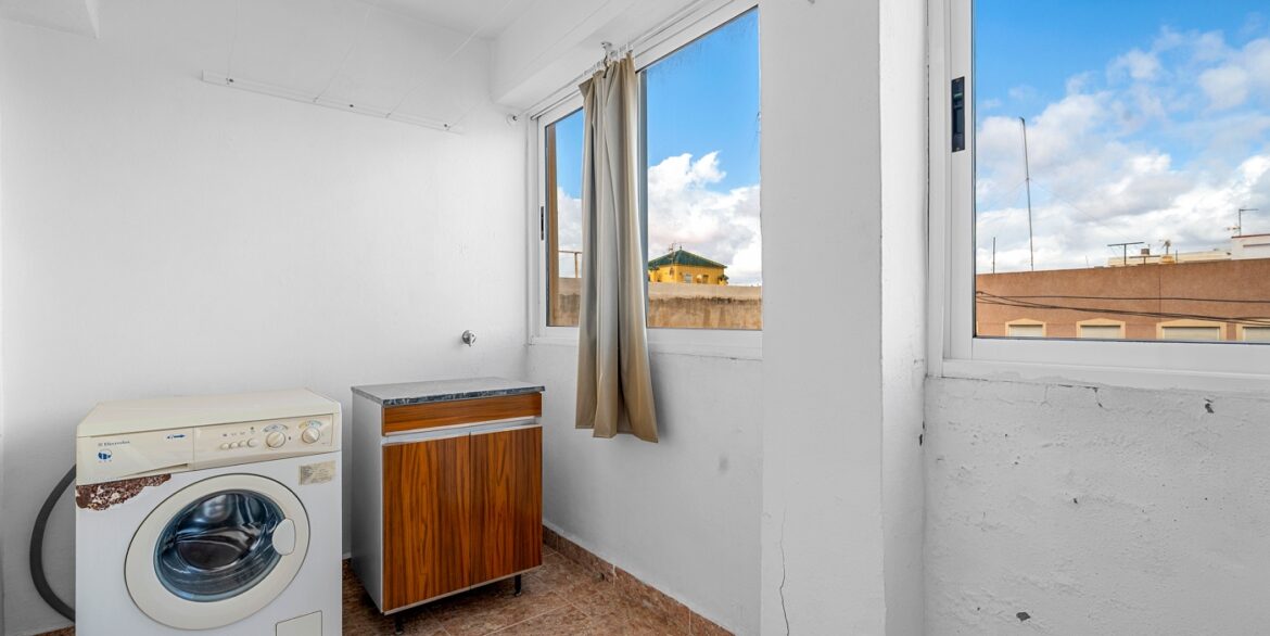 o_1j6st5s3e1m951d771j75oesisu3g