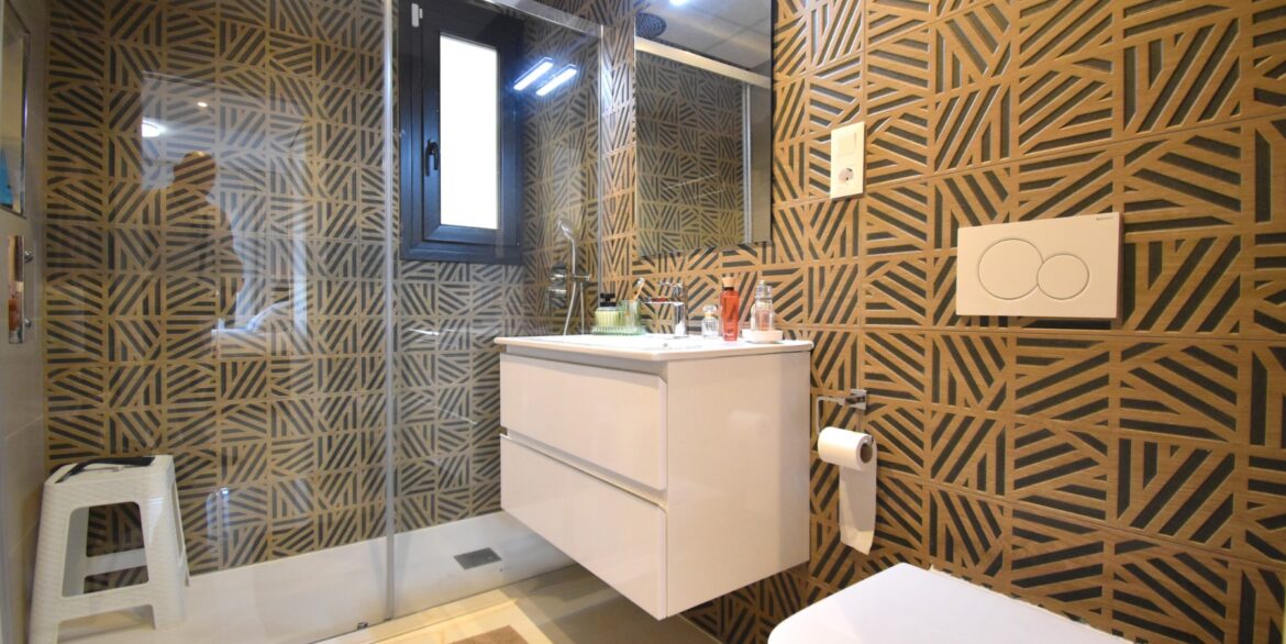 o_1j6vjac6m1dag19g319418mbpho2d