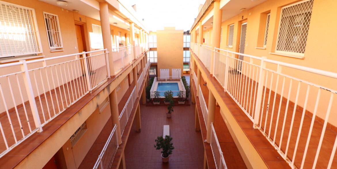 o_1j71t7r2timuoo4g1q1jtk1li32b