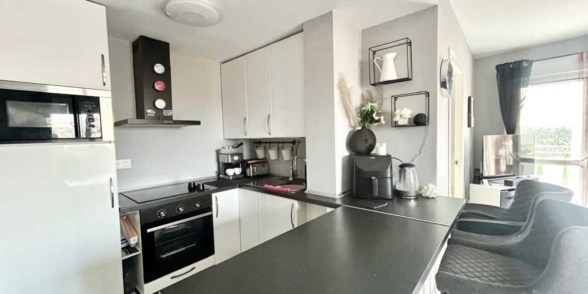 o_1j7je7o533bfg8k23u9ua1hus3t