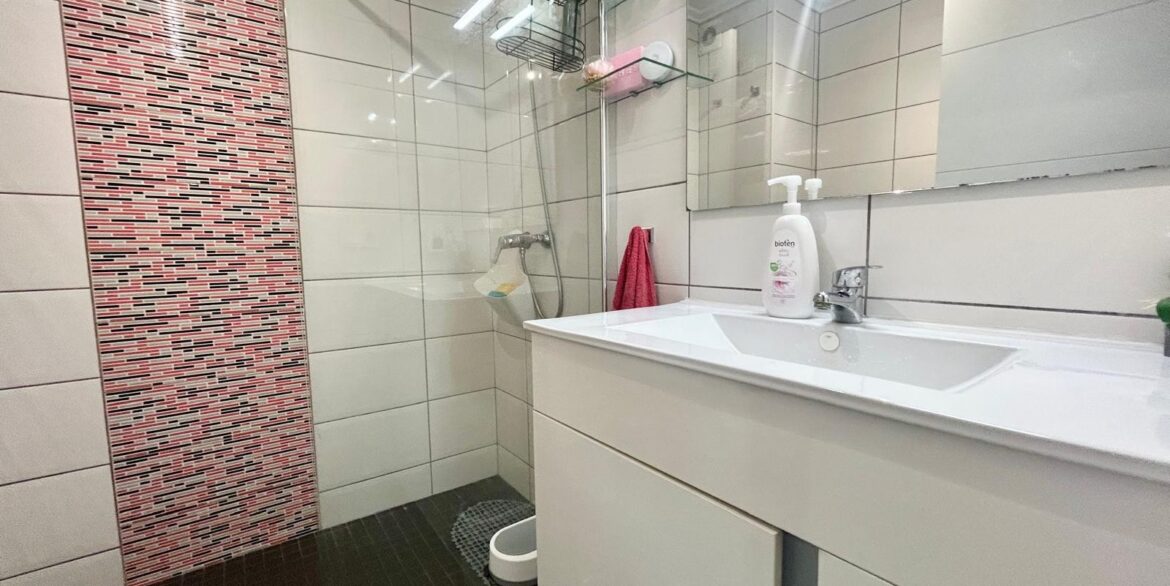 o_1j7je7o53be4nbh5rt9j6msl3h