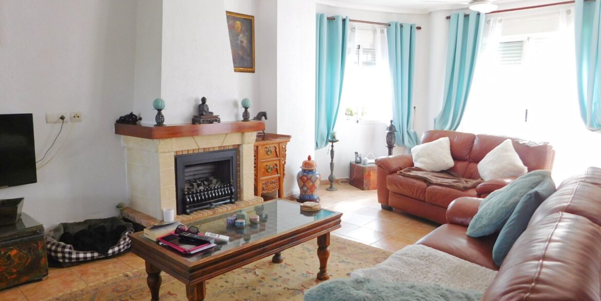 o_1j80f55ga1e911a2k6qmhmq1mqj32