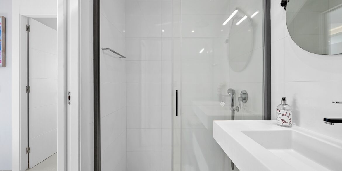 o_1j80l3sep8e1te2193t1q9o1sqv2p