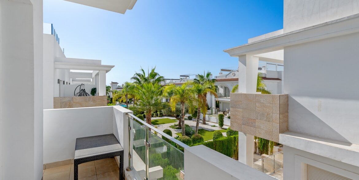 o_1j80l3seq1q2b1ncbjjj4q2e9p3e