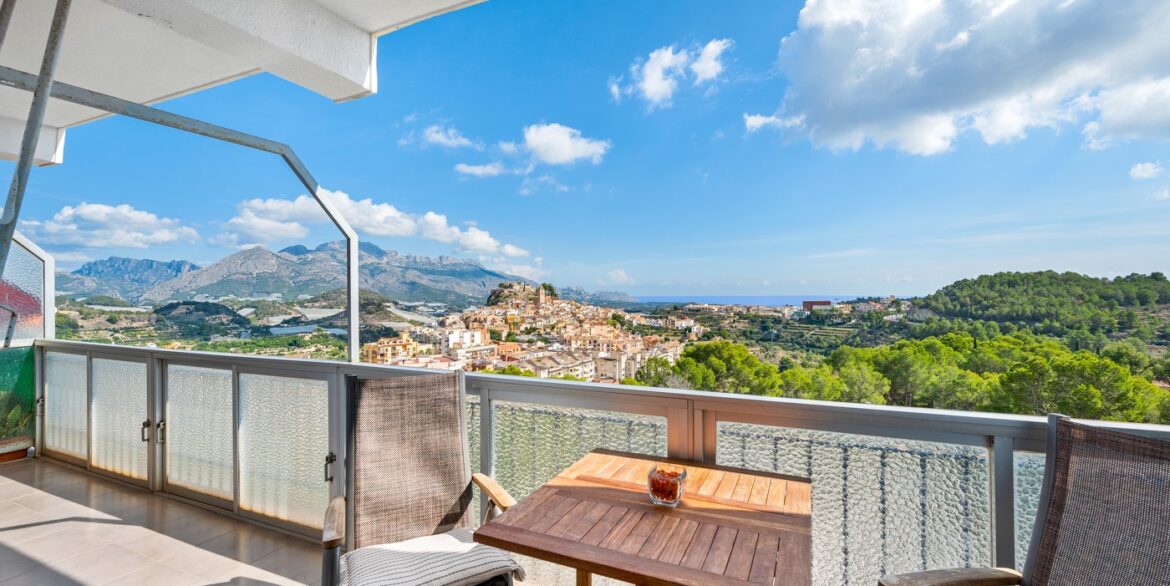 o_1j837reru2khhia15c1s1god3k