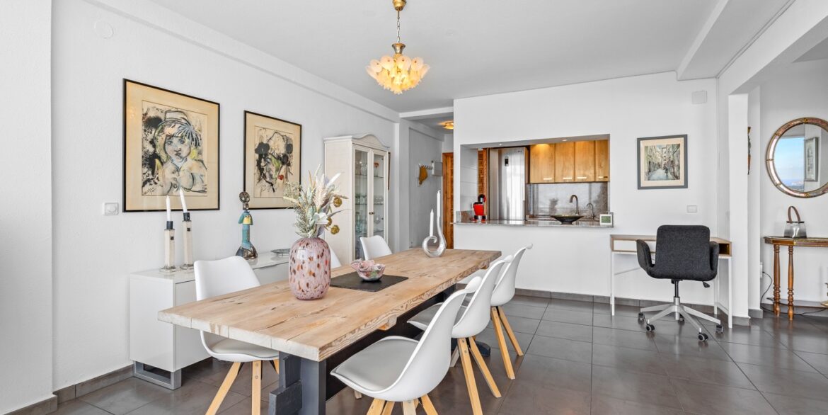 o_1j837rerv1fjnuehnqdqf312c942