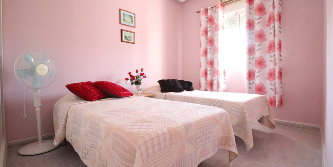 o_1j8d98s881egm1tgg1ddh1c9r1ksp29