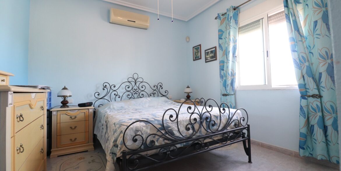 o_1j8d98s88f2bra1ujq1flkv526