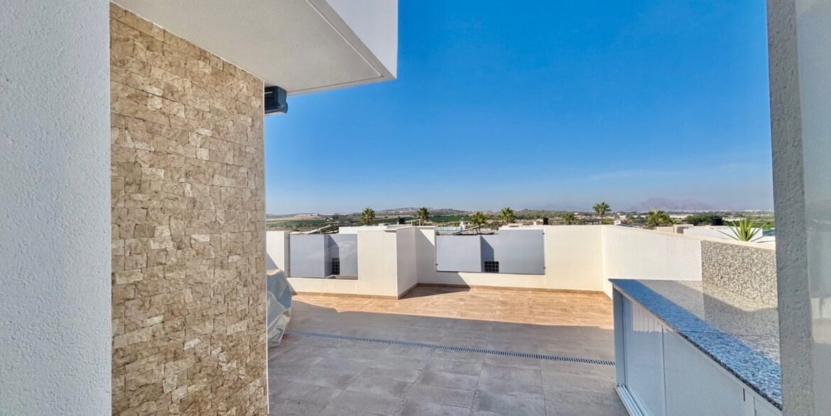 o_1j8debld119jkps0g3nl91123a2a