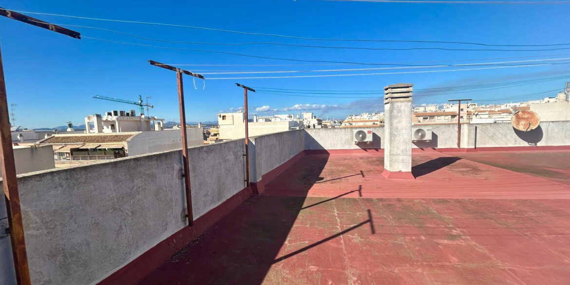 o_1j8sq28h212pa16fq113ttvqgmn1s