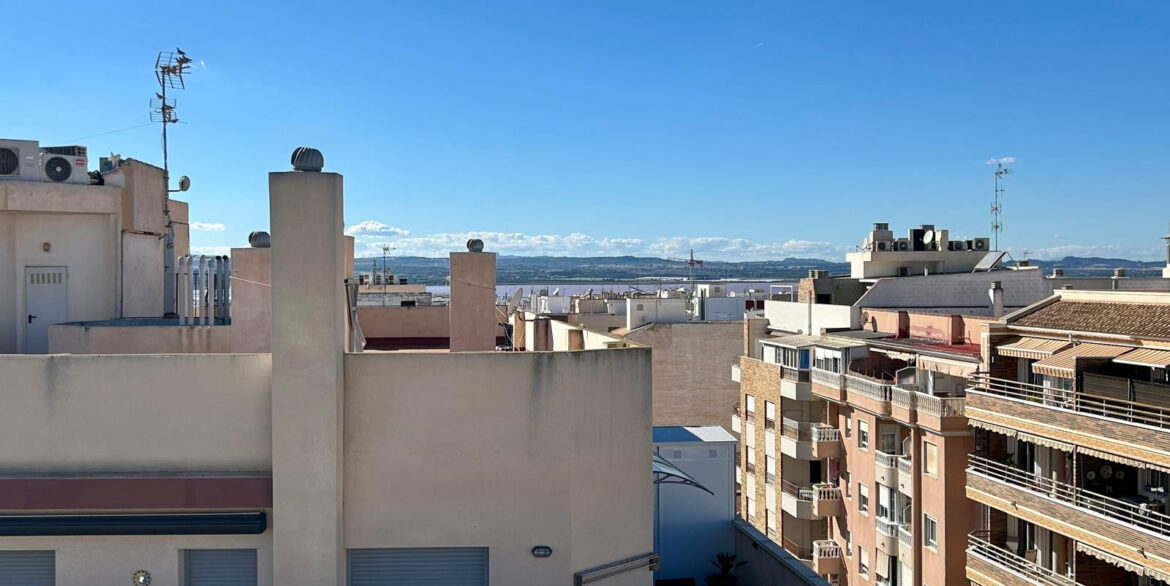 o_1j8sq28h21gkg1tcd5ga1up7132i1q