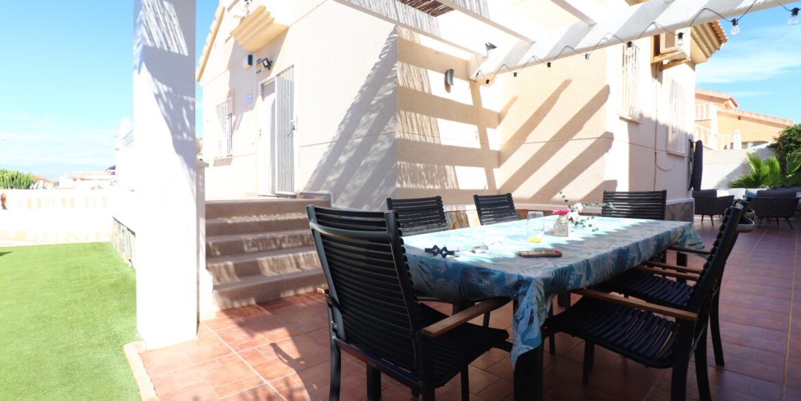 o_1j94sspgsed81eae4lchm41g4f2j