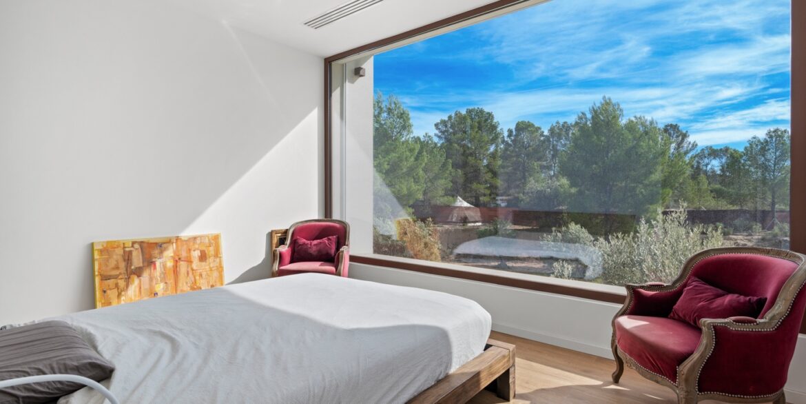 o_1j9500e9k1sni1npimjmggsb2h4f