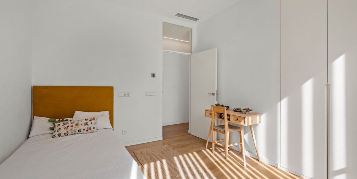 o_1j9500e9klbfgil1a5nskmvno3q