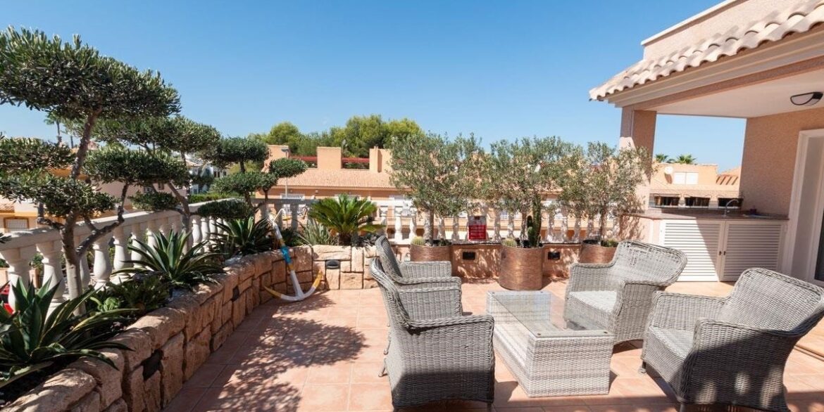 o_1j99uhdq41p4114q31soc189l1jme20