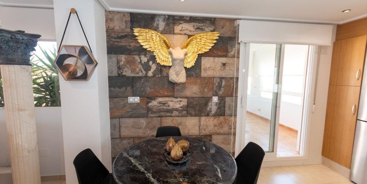 o_1j99uhdq5v9ifv61ncficu1uvu25