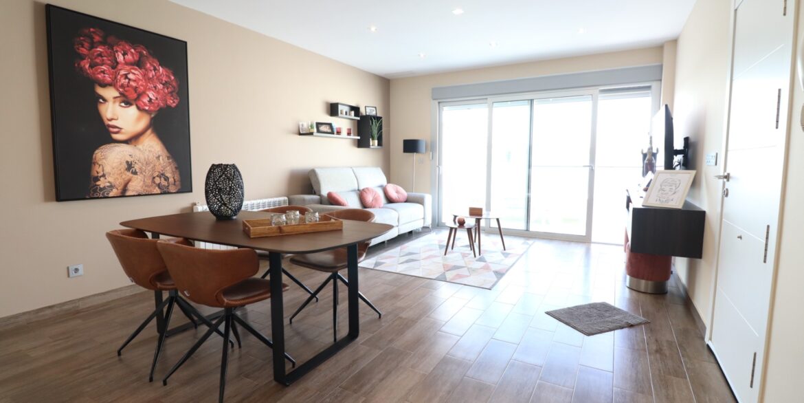 o_1j9f0u4ja1cjb19bd15sc1f025g72h