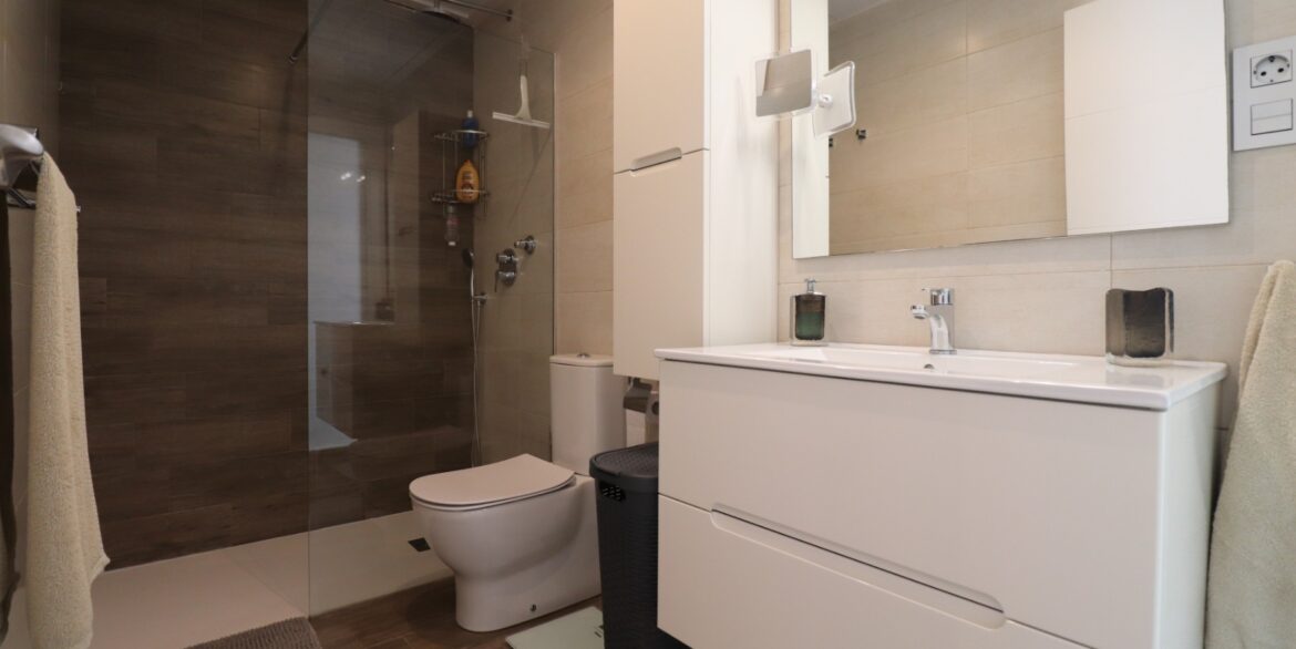 o_1j9f0u4jb8ntenu1cgh4ep1f6f32