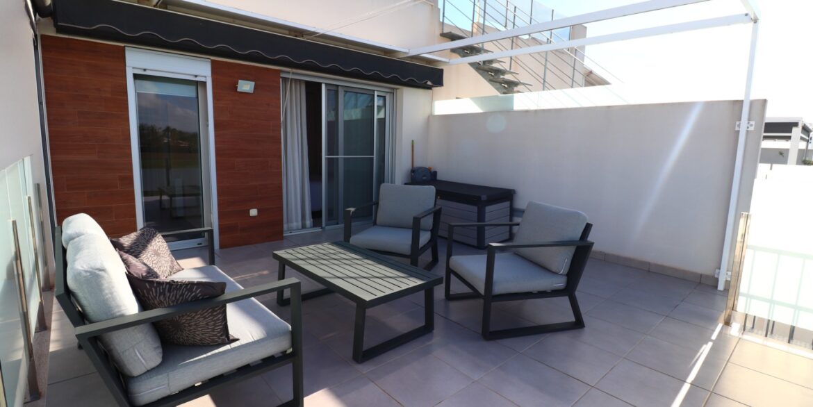 o_1j9f0u4jbol61dvpi4cc2o182b33