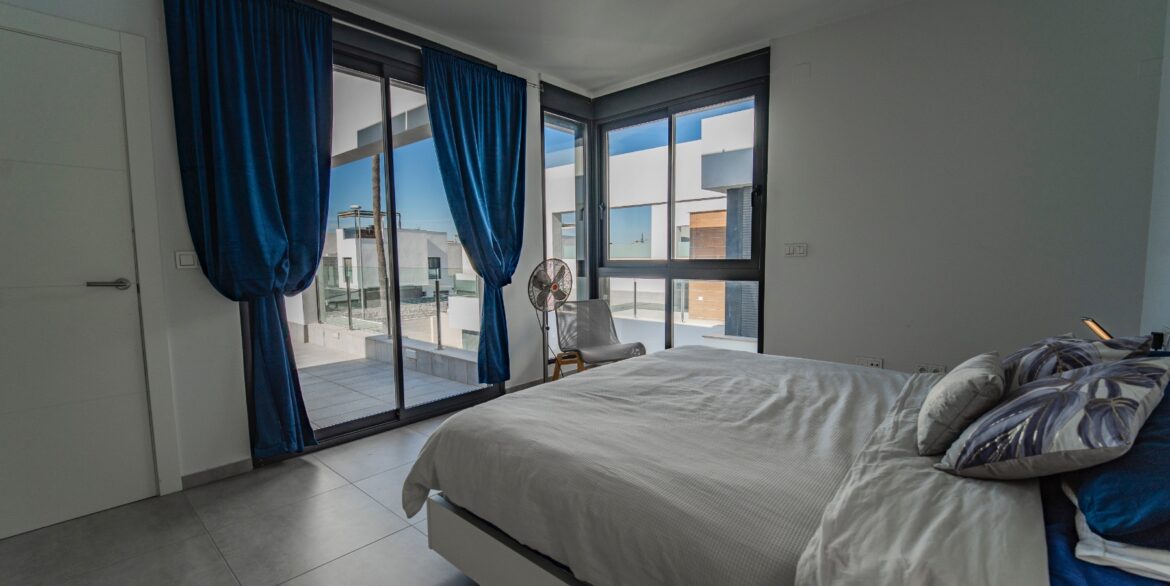 o_1j9mojuhe1rkj1g8e1gd174211v541