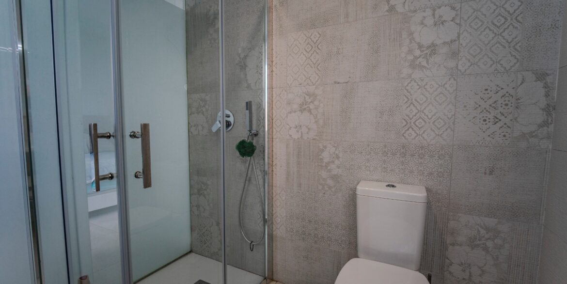 o_1j9mojuhe79s4atqd6k2711362s