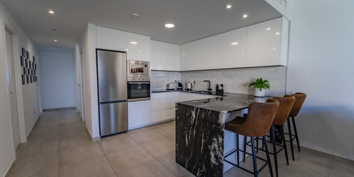 o_1j9mojuhems31fuh1tnt1rrl1e5b3h