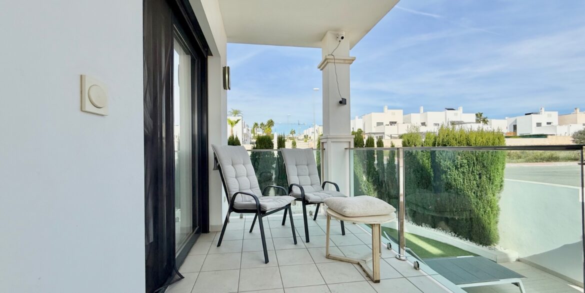 o_1j9ukljps1vu21eofp9g1eie3c225