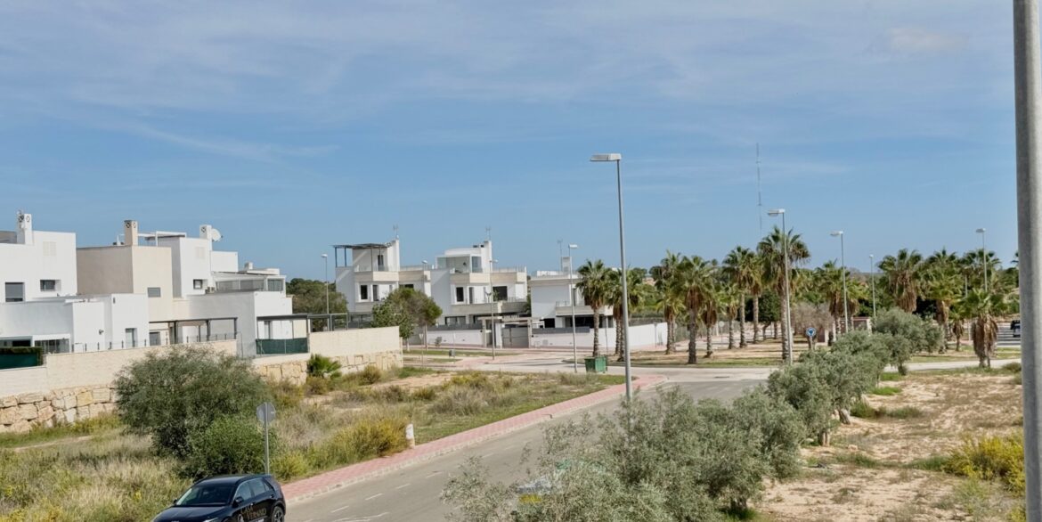 o_1j9ukn38915tc935bph1jqn1ugl4g