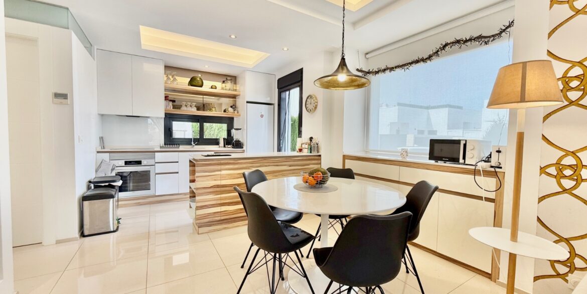 o_1j9ukn389188nbvci6de756ki3q