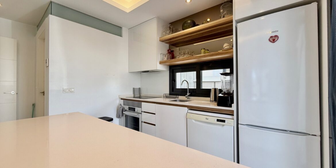 o_1j9ukn3891hk81th6lgluj16ti3n