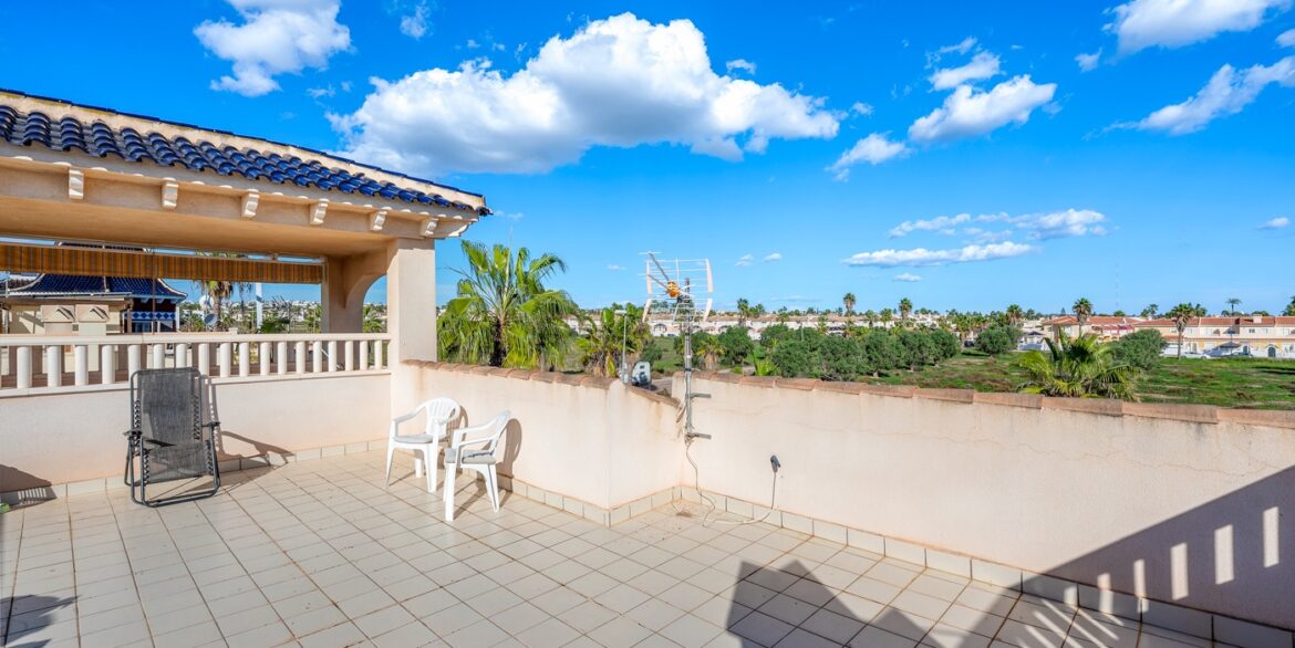 o_1jac7gncp1v7h3hq7mlb1919ho38