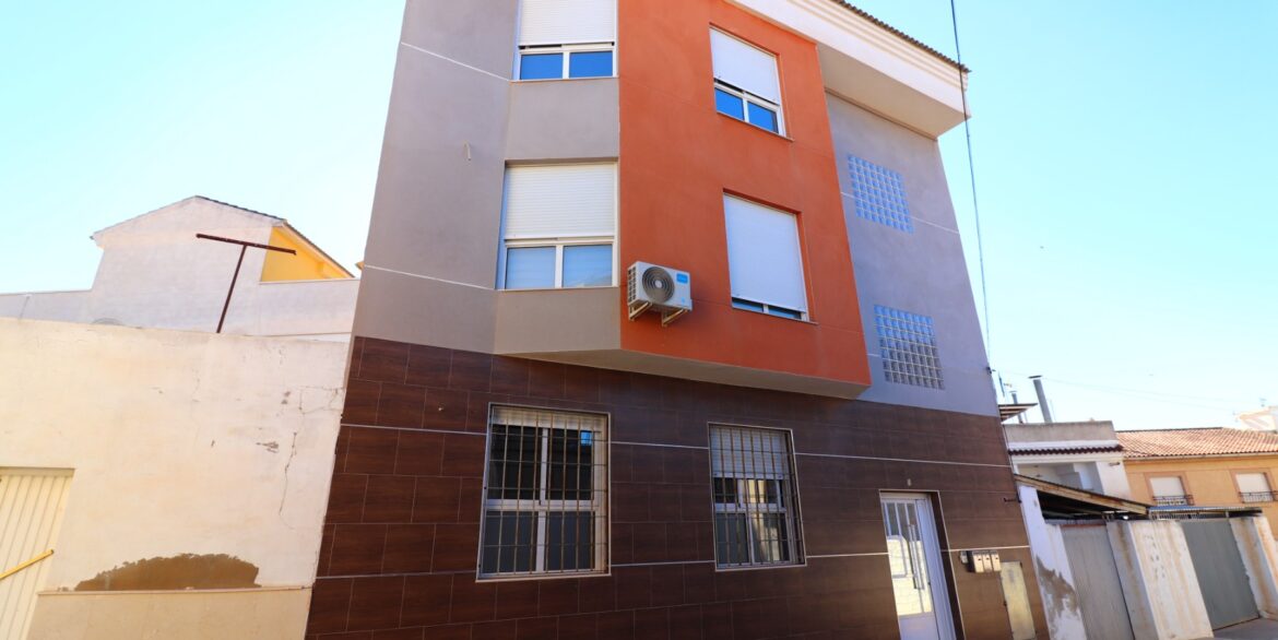 o_1jaech4qm1kn0rjs1e551r2pq6m20