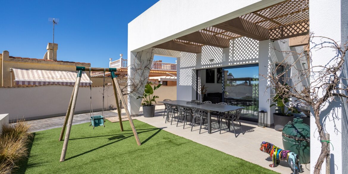 o_1jaj2gdl51u2o7741cta1jikkod37