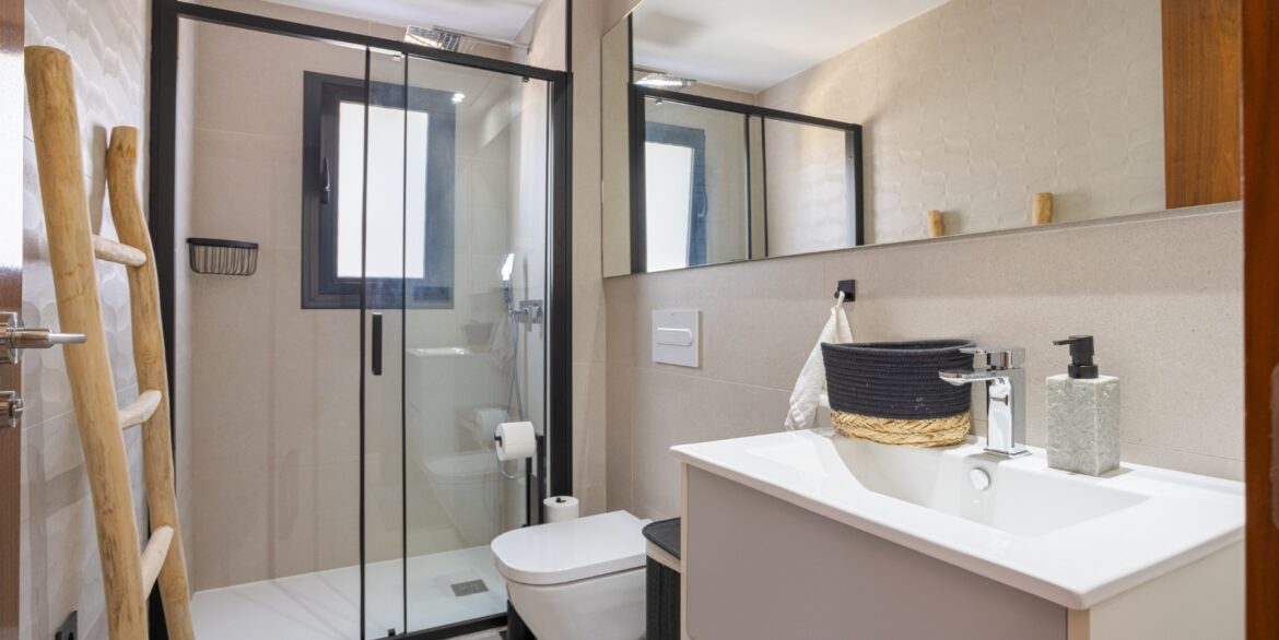 o_1jaj2gdl53qbcda16sk1f8mn1g3h